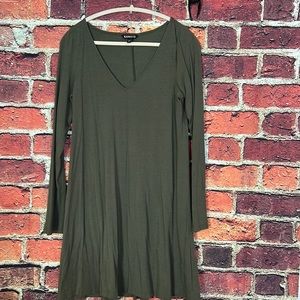 Express long sleeve dress size large